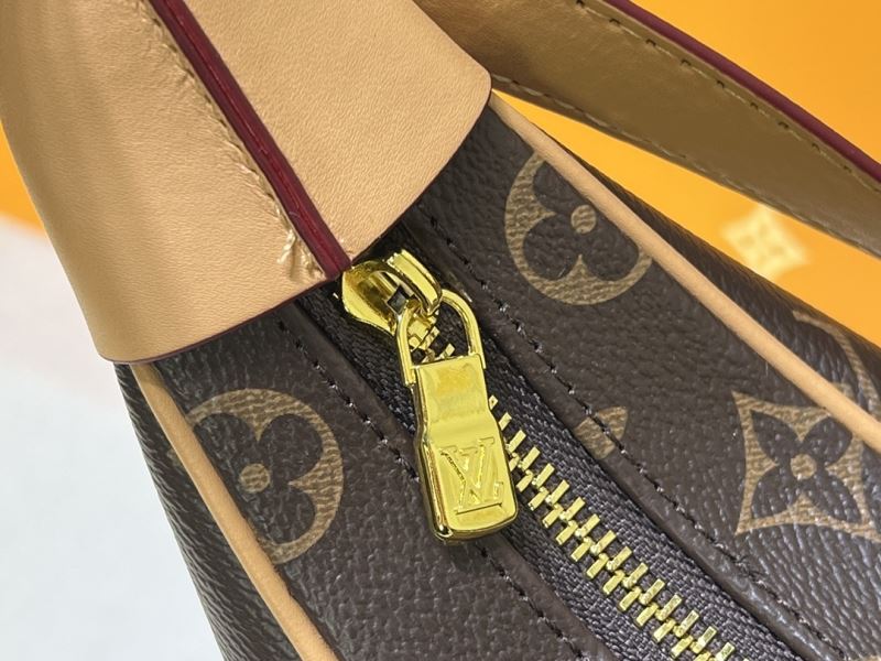 LV Hobo Bags